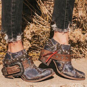 FREEBIRD By STEVEN* SALOON BUCKLE & WRAPS Blue & Tan SNAKE Ankle Boots 9